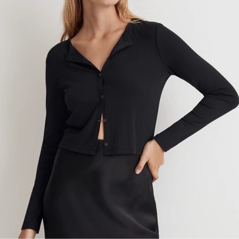Madewell Ribbed Button Crewneck Cardigan in Black Size S